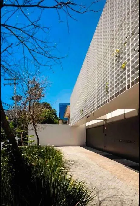 Studio Luxo Faria Lima Arthur Casas Ferreira Lobo Sao Paulo Brazil
