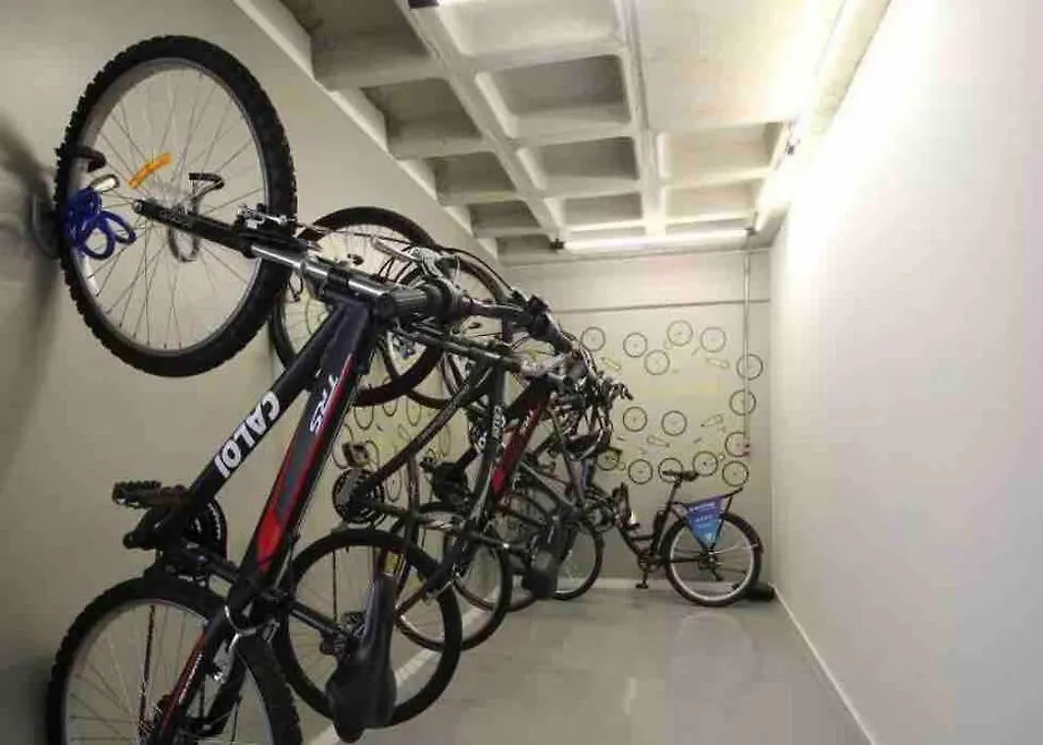 Studio Luxo Faria Lima Arthur Casas Ferreira Lobo San Paolo